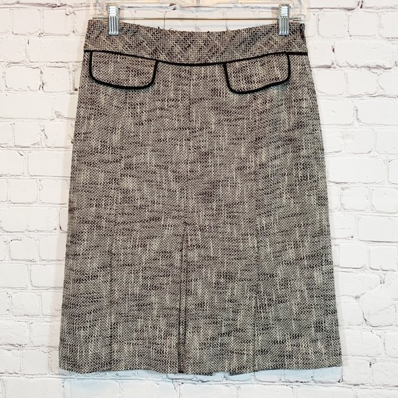 LOFT Dresses & Skirts - Ann Taylor Loft gray pleated pencil skirt